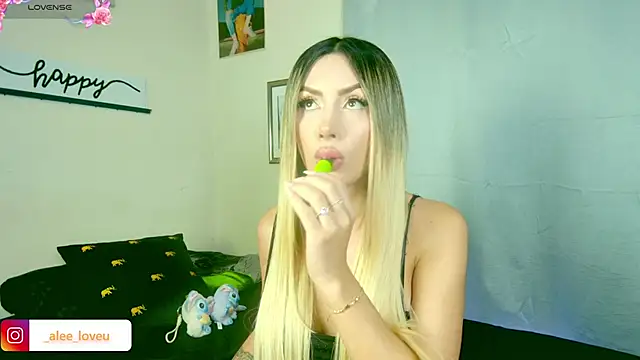 ale_lovee Adlı Modelin Web Kamerası Şovu