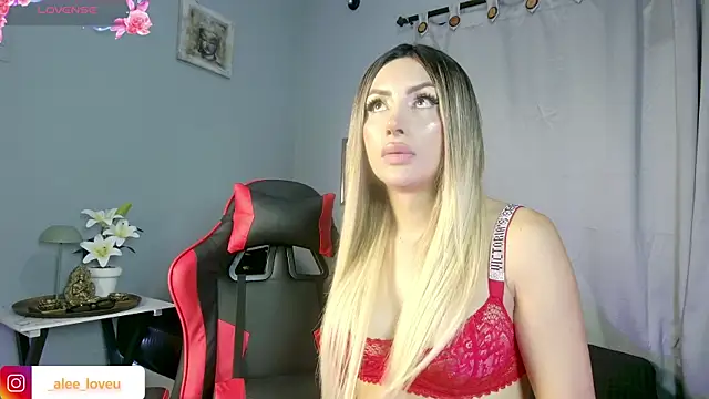 ale_lovee Adlı Modelin Web Kamerası Şovu
