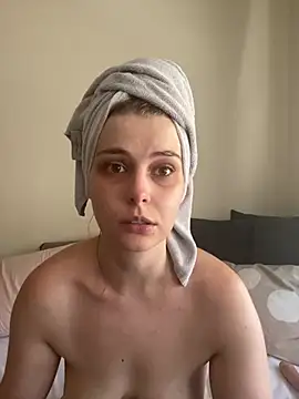 Germangirl1996: απευθείας συνομιλία ΧΧΧ
