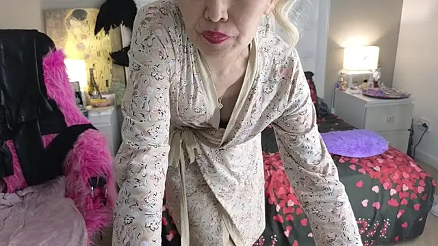 Živý XXX chat RoxalanaStar