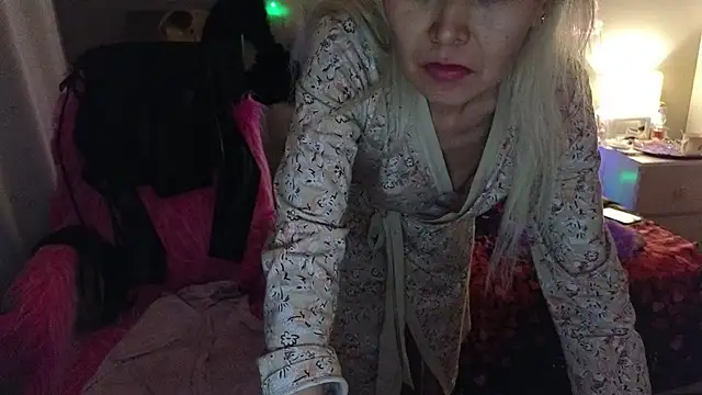 Živý XXX chat RoxalanaStar