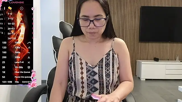 kittybabe69's Live XXX Chat