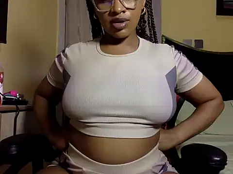 BOOTY_BANGERxxx Show in webcam