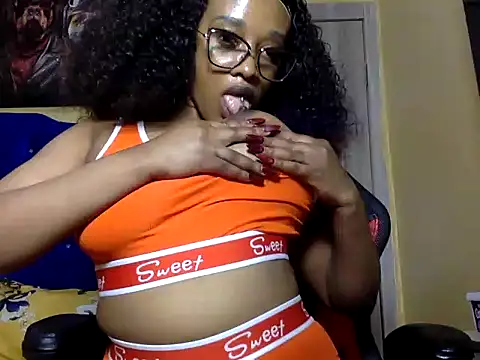 BOOTY_BANGERxxx Show in webcam