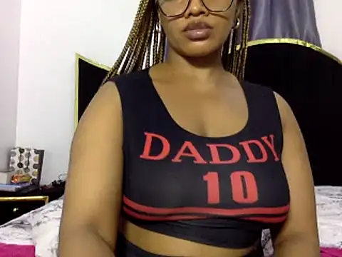 Show modela BOOTY_BANGERxxx na web-kameri