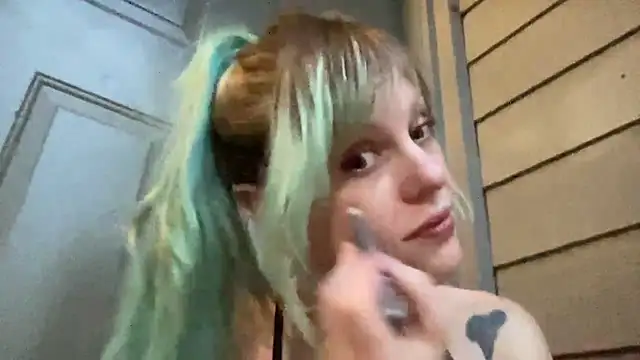 flower_cunt Chat XXX live