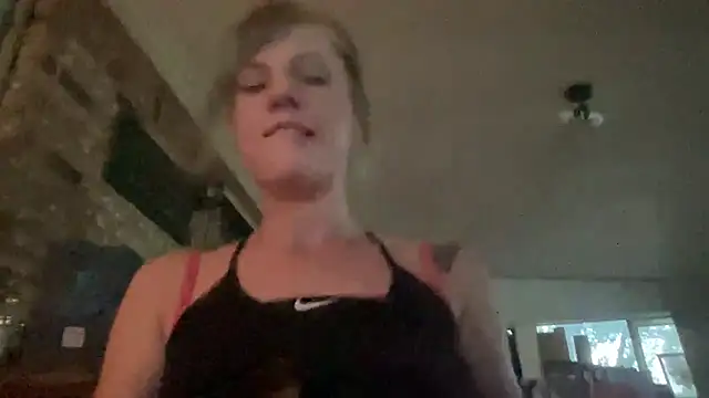 Chat +18 de flower_cunt ao vivo