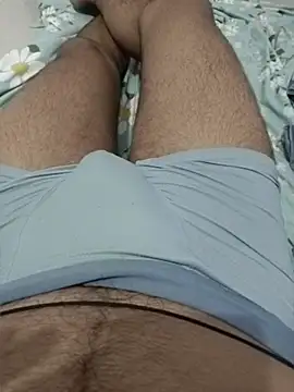 Rocky-badboy_cum4me 网络视讯表演