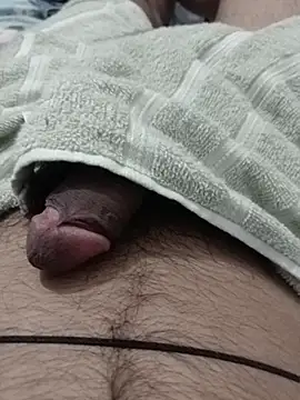 Rocky-badboy_cum4me 网络视讯表演