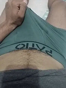 Rocky-badboy_cum4me Show Webcam