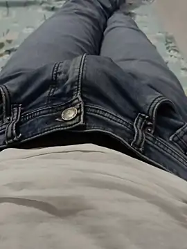 Rocky-badboy_cum4me 在線直播表演
