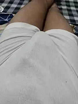 Rocky-badboy_cum4me Show Webcam