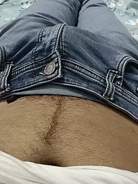 Rocky-badboy_cum4me 在線直播表演