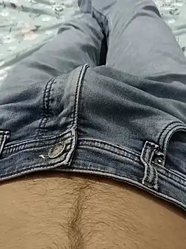 Rocky-badboy_cum4me Show Webcam