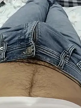 Rocky-badboy_cum4me Show Webcam