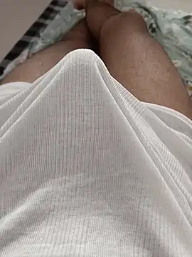 Rocky-badboy_cum4me 网络视讯表演