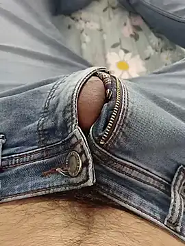 Rocky-badboy_cum4me Adlı Modelin Web Kamerası Şovu