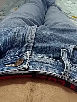 Rocky-badboy_cum4me Show Webcam