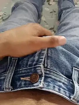 Webkamerová show Rocky-badboy_cum4me