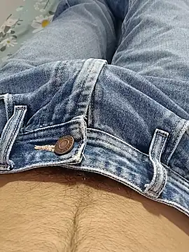Rocky-badboy_cum4me: διαδικτυακό σόου στην κάμερα