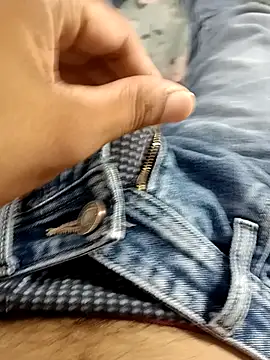 Rocky-badboy_cum4me's Webcam Show