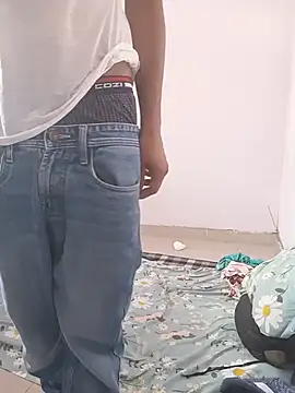 Rocky-badboy_cum4me Webcam show