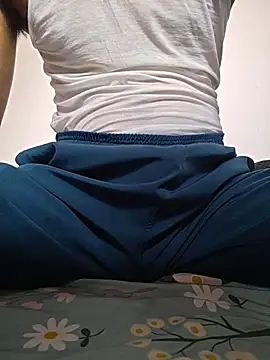 Rocky-badboy_cum4me Webcam show