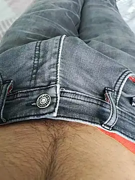 Rocky-badboy_cum4me Show in webcam