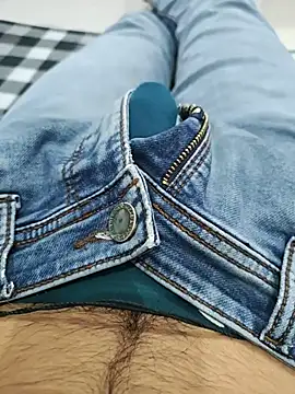 Rocky-badboy_cum4me Webcam show