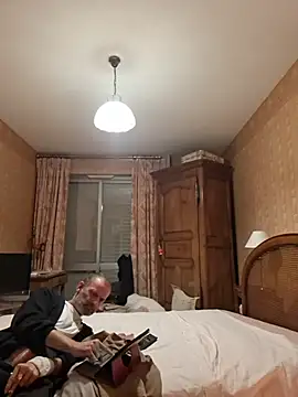 Webkamerová show Chnrt