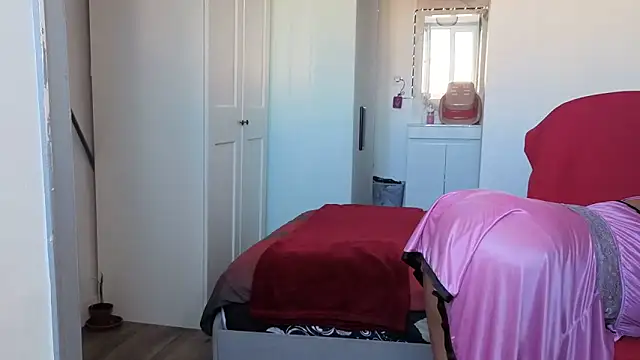 HotSpicyGujju live XXX chat