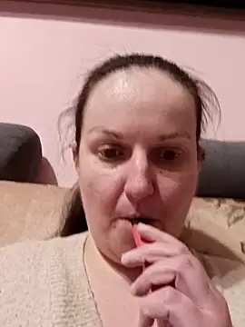 BustyLadyAlma Webcamshow