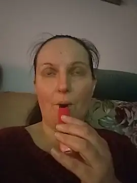 BustyLadyAlma Webcam Show
