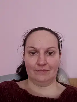 Chat +18 de BustyLadyAlma ao vivo