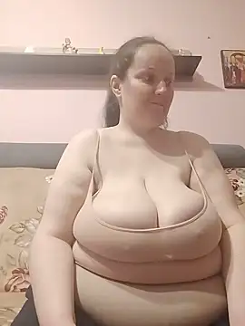 Show de BustyLadyAlma na webcam
