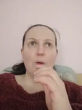 BustyLadyAlma – Kamerová šou