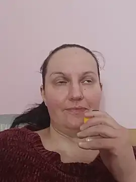 BustyLadyAlma's Live Chat Room
