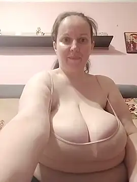 Chat +18 de BustyLadyAlma ao vivo