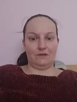 BustyLadyAlma Live Chatrum