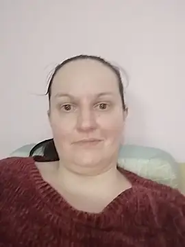 BustyLadyAlma Webcam Show