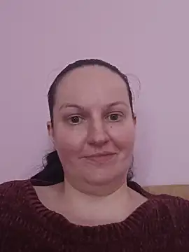 BustyLadyAlma XXX чат на живо