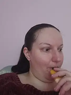 BustyLadyAlma Adlı Modelin Web Kamerası Şovu