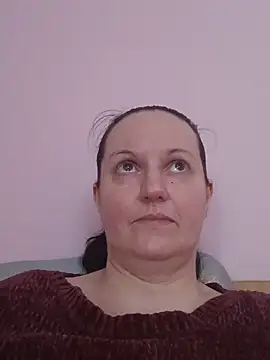 BustyLadyAlma webkamerás műsora