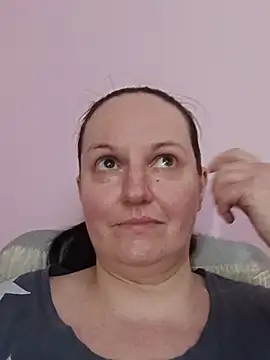 BustyLadyAlma Webcam show