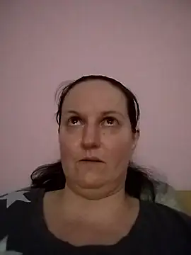 BustyLadyAlma: онлайн-секс-чат