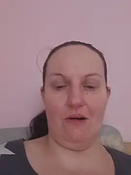 BustyLadyAlma's Webcam Show