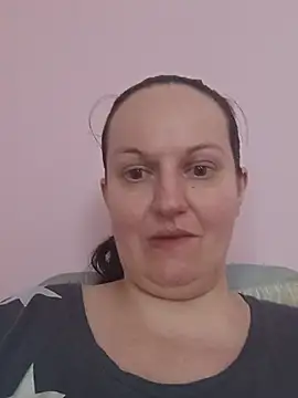 Živý XXX chat BustyLadyAlma