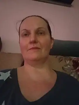 BustyLadyAlma Chat XXX in diretta