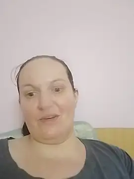 BustyLadyAlma: онлайн-секс-чат