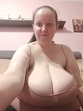 Živý XXX chat BustyLadyAlma